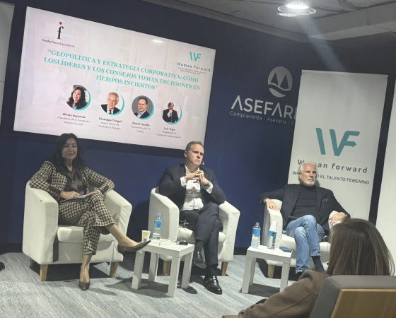 Geopolítica y Empresa: Claves para Navegar un Mundo en Transformación