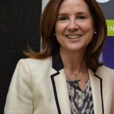 Dña. Mª Ángeles Osorio Iturmendi